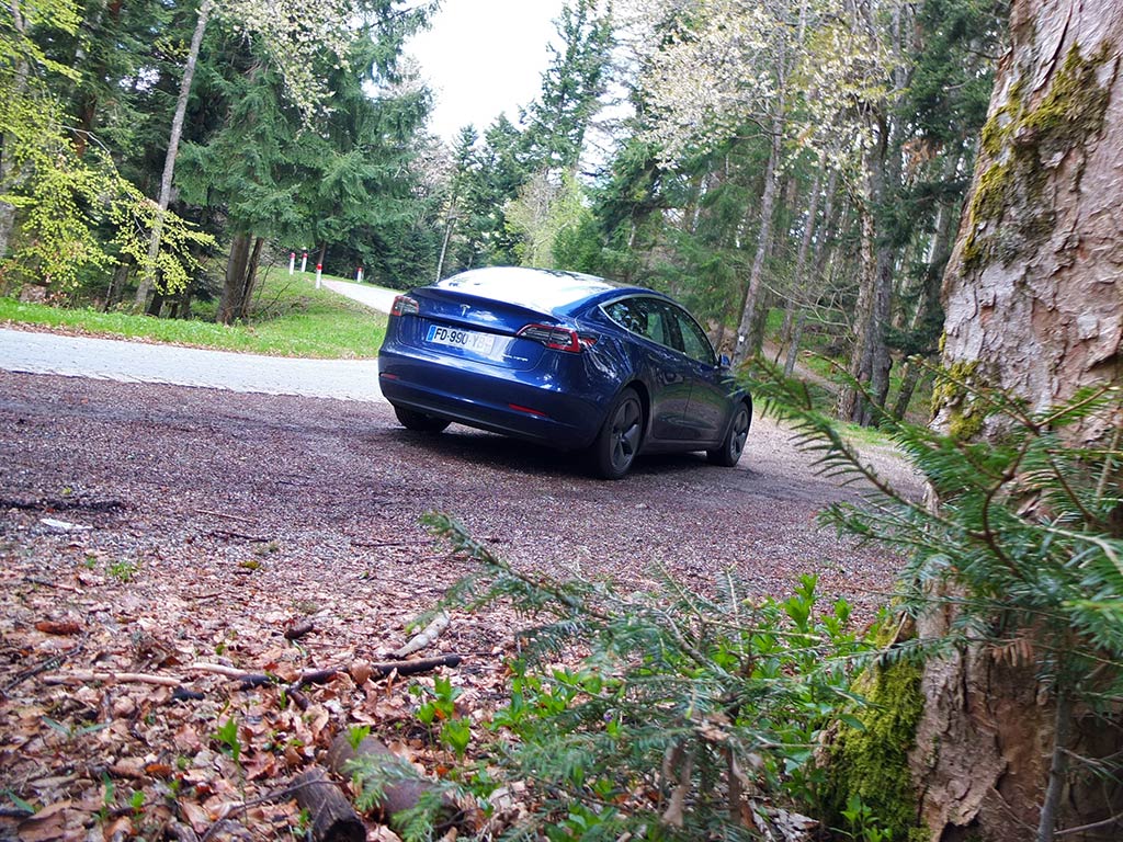 Essai de la Tesla Model 3 Grande Autonomie